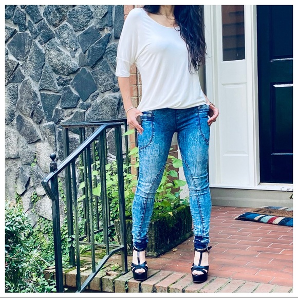 Asymmetrical off white tunic piko knit tunic top - Picture 3 of 8